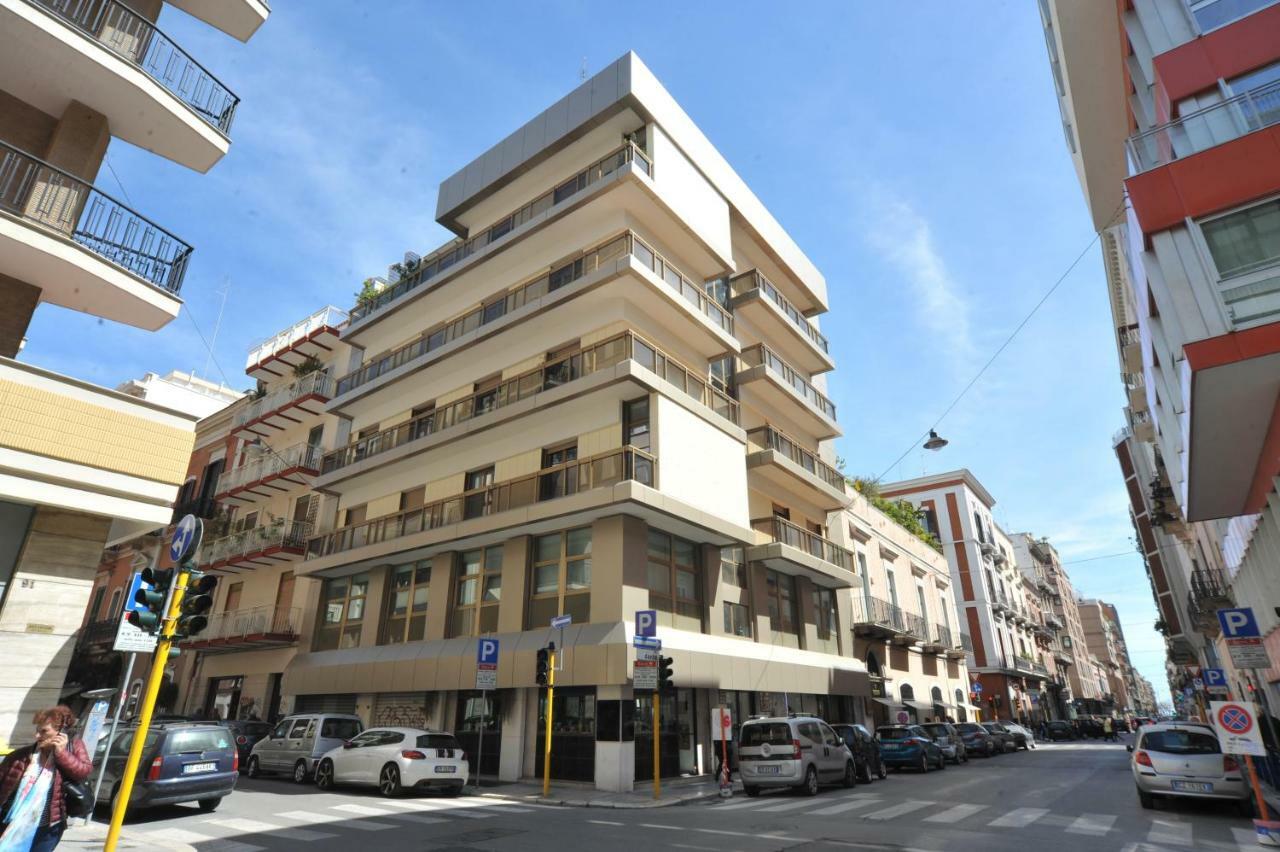 Nicola'S Apartments Bari Exterior photo