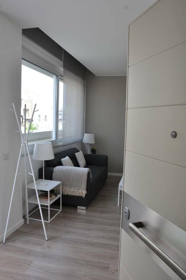 Nicola'S Apartments Bari Exterior photo