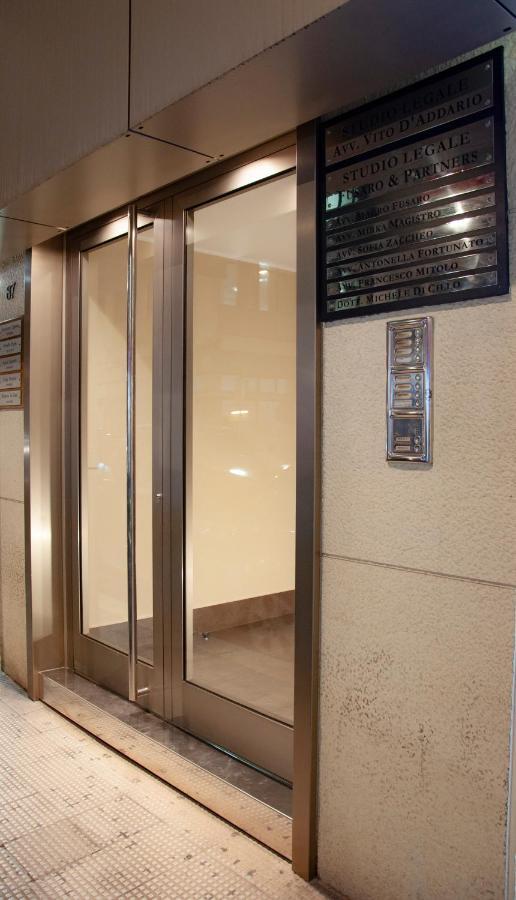 Nicola'S Apartments Bari Exterior photo
